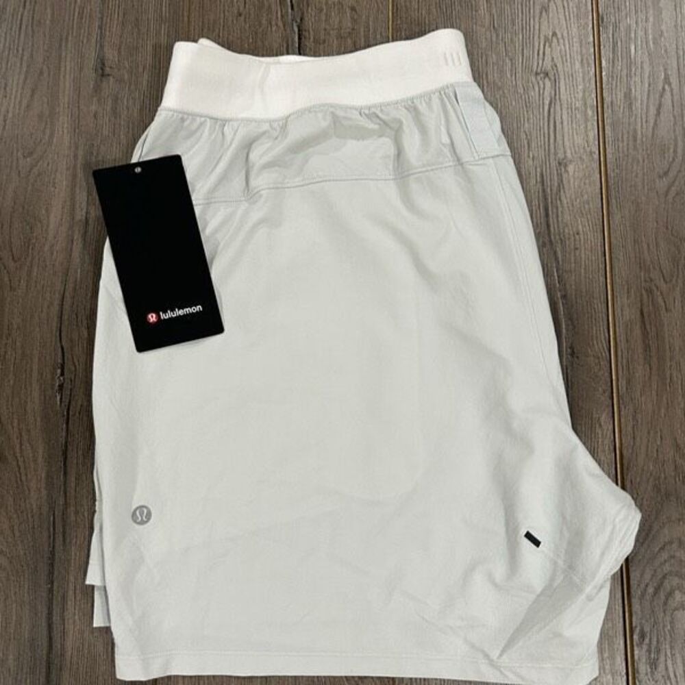Lululemon License to Train short 5”  LL